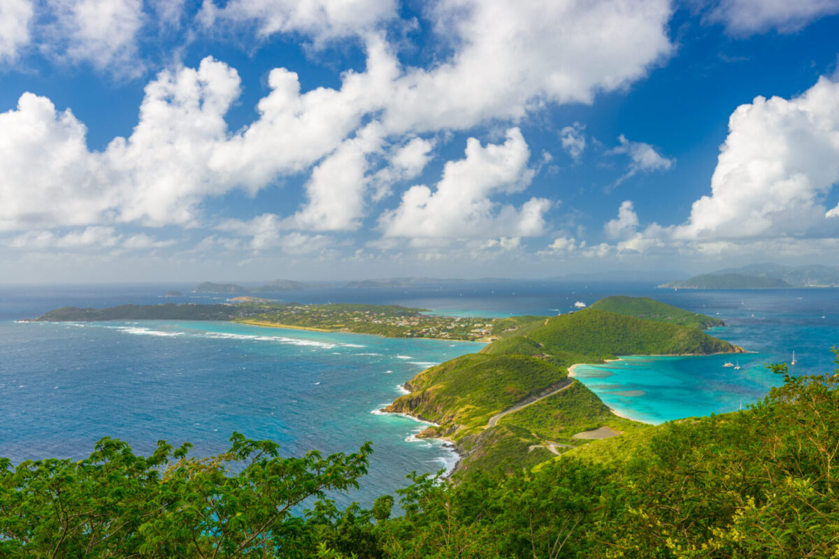 US Virgin Islands or British Virgin Islands: Which is Better for Expats and Entrepreneurs?
