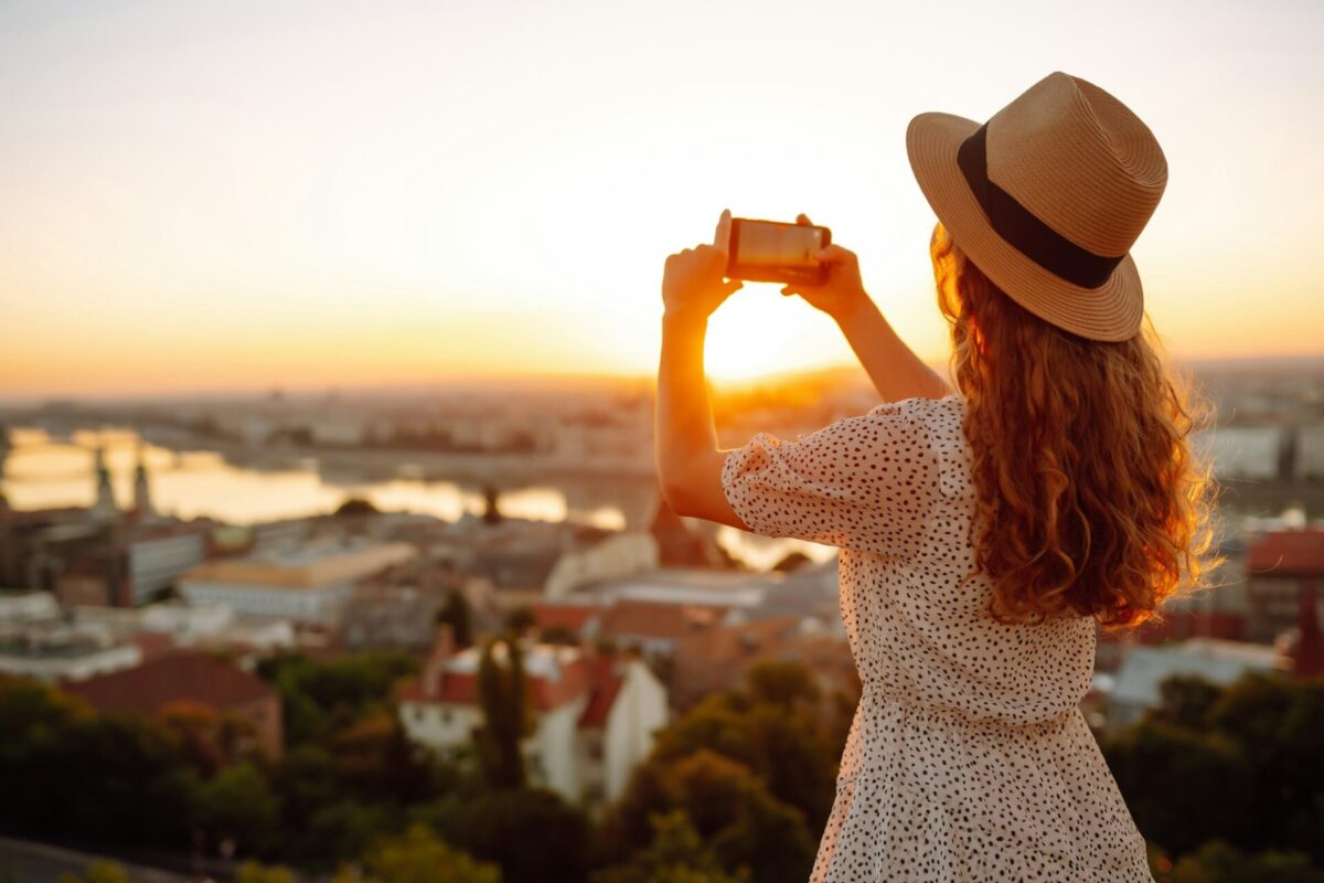 Navigating Change: Thriving as a Global Citizen and Expat